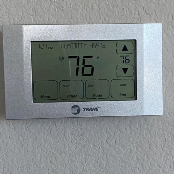 Trane Comfort Control 4H/2C Programmable Thermosta - Picture 1 of 4